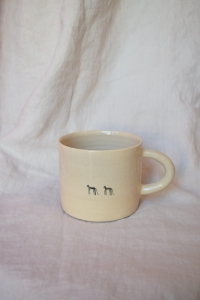 DUŻY KUBEK Z CHARTAMI