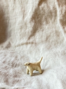 FIGURKA MAŁY PIESEK